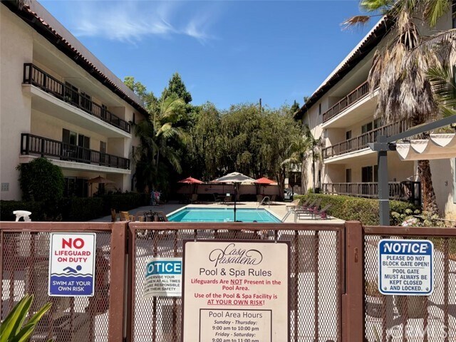 Building Photo - 1127 E Del Mar Blvd