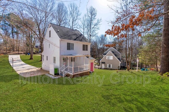Building Photo - 7709 Highlandview Cir