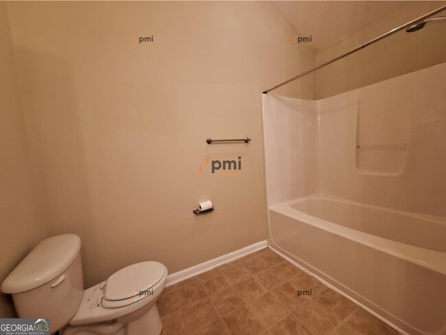 Building Photo - 7565 Rutgers Cir