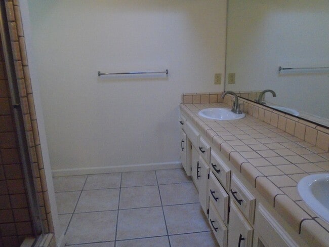 Building Photo - CAMPUS PARK! APPLICATION PENDING!