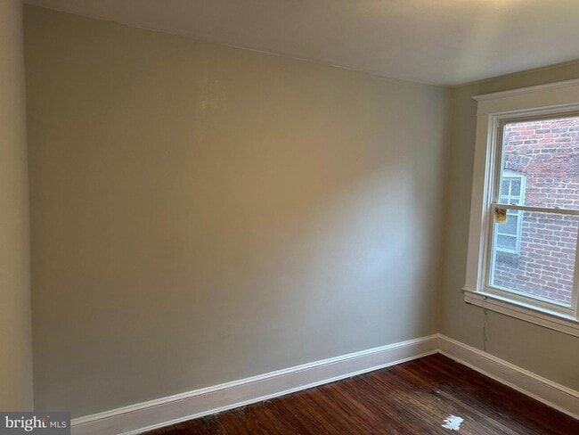 Building Photo - 4227 Euclid Ave