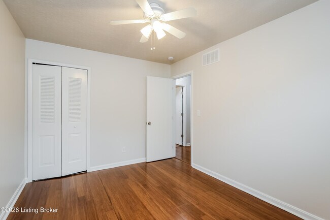 Building Photo - 6125 Park Rd