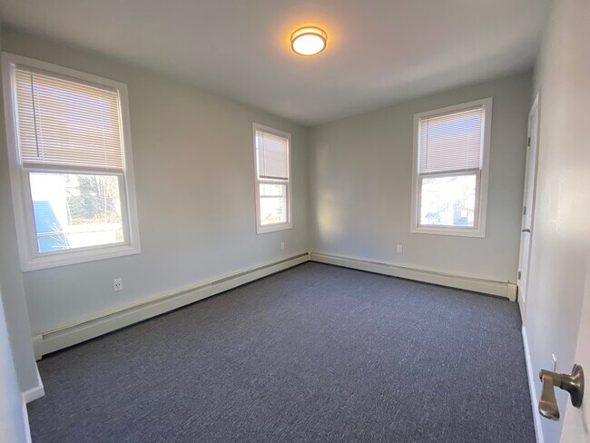 Building Photo - 1445 Concord Pl