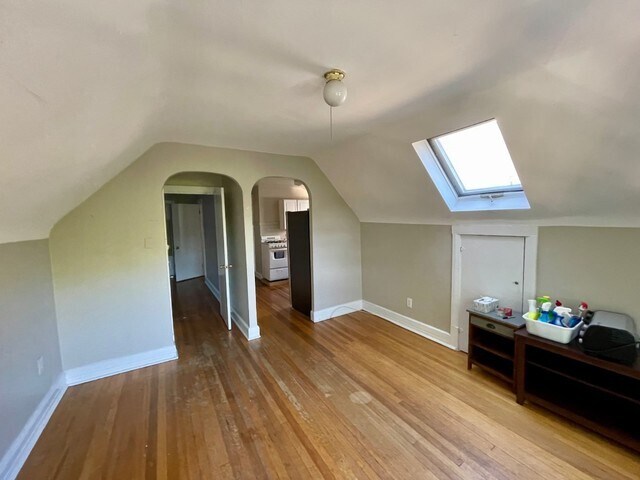 Building Photo - 1322 W Melrose St