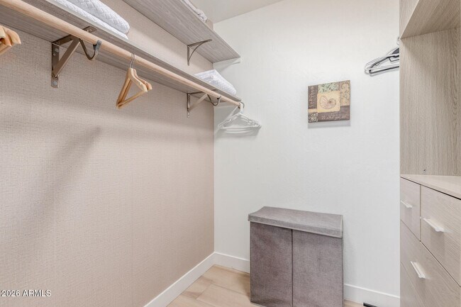 Building Photo - 2529 N Miller Rd