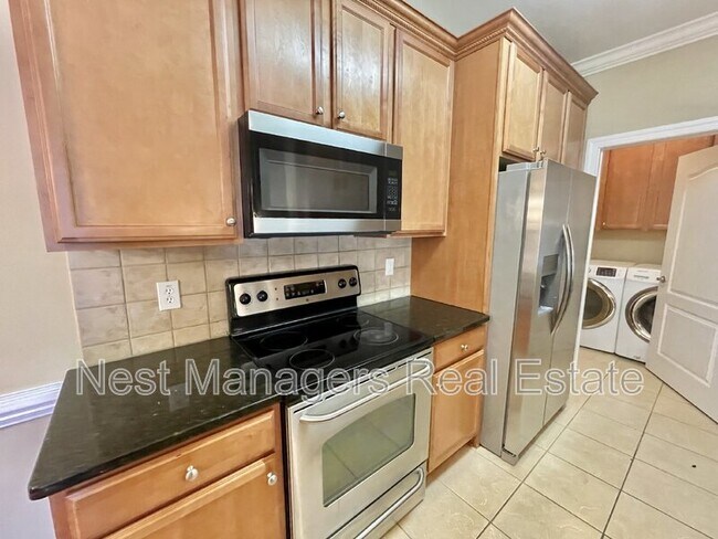 Building Photo - 1931 Dante Ln