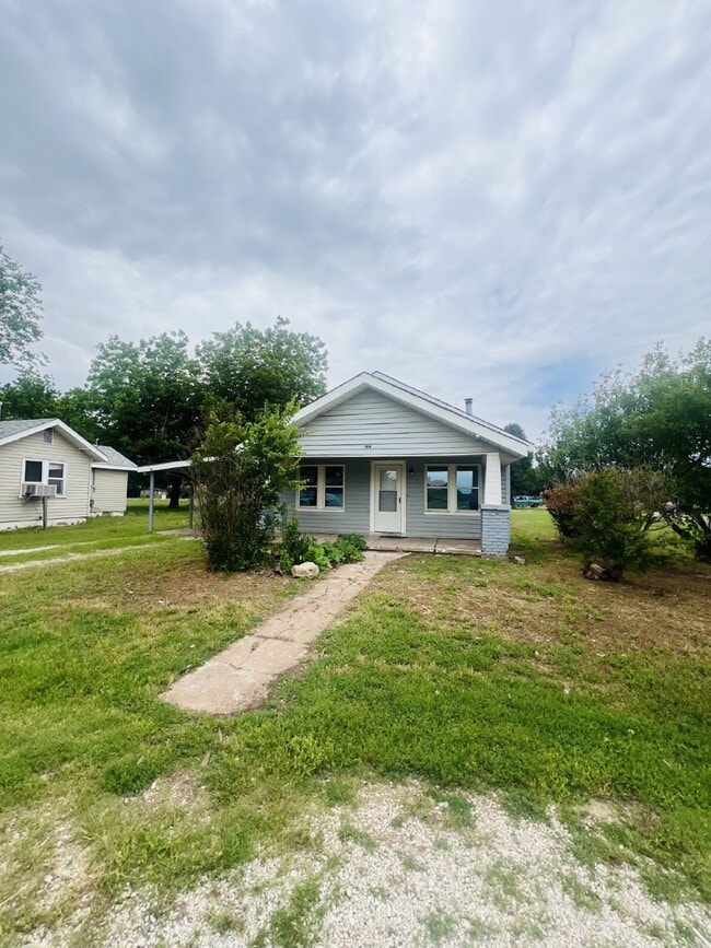 Primary Photo - 109 N 2nd St