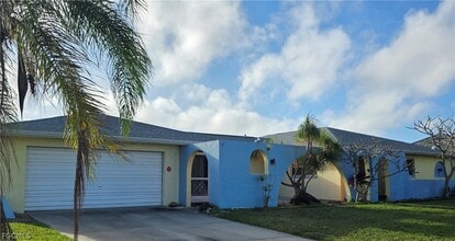 Building Photo - 1205 SE 10th Ave