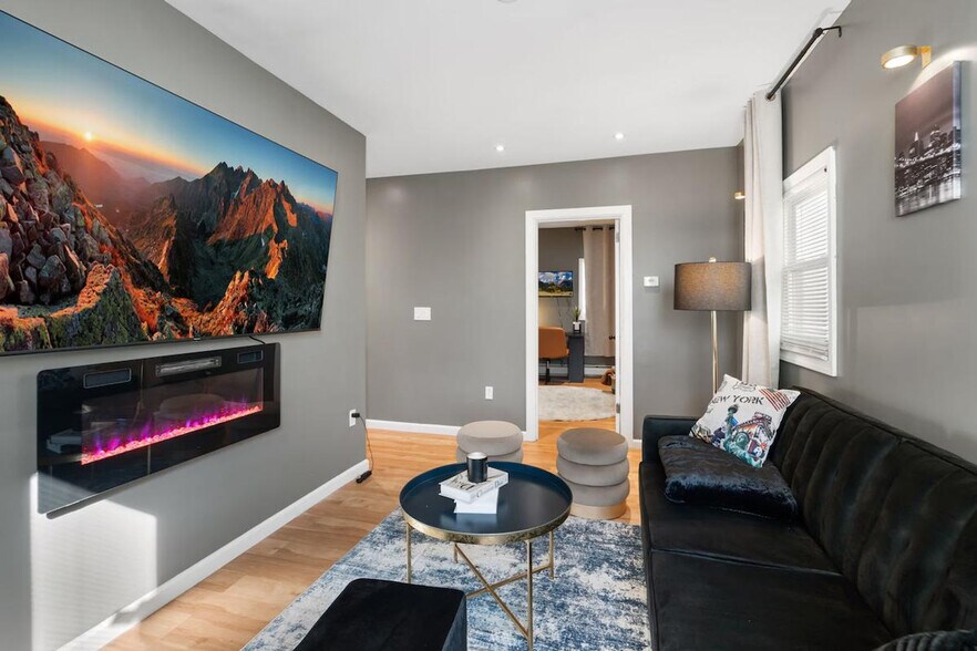 Primary Photo - 32 E 44th St