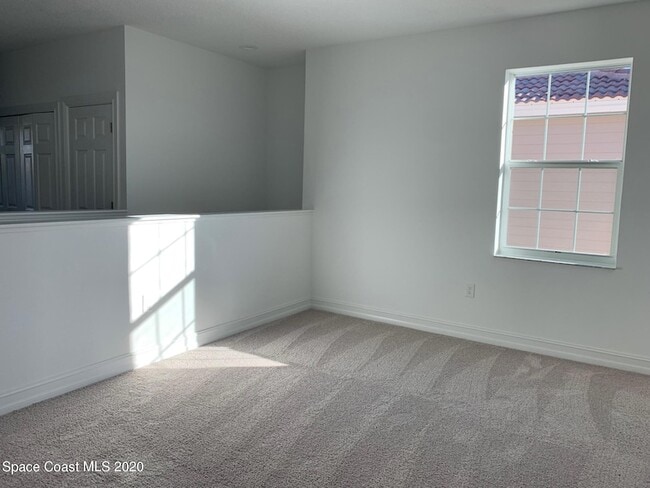 Building Photo - 1470 Isabella Dr