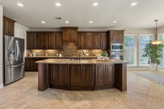 Building Photo - 138 Meadow Run Dr