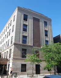 Building Photo - 620 W. Belmont
