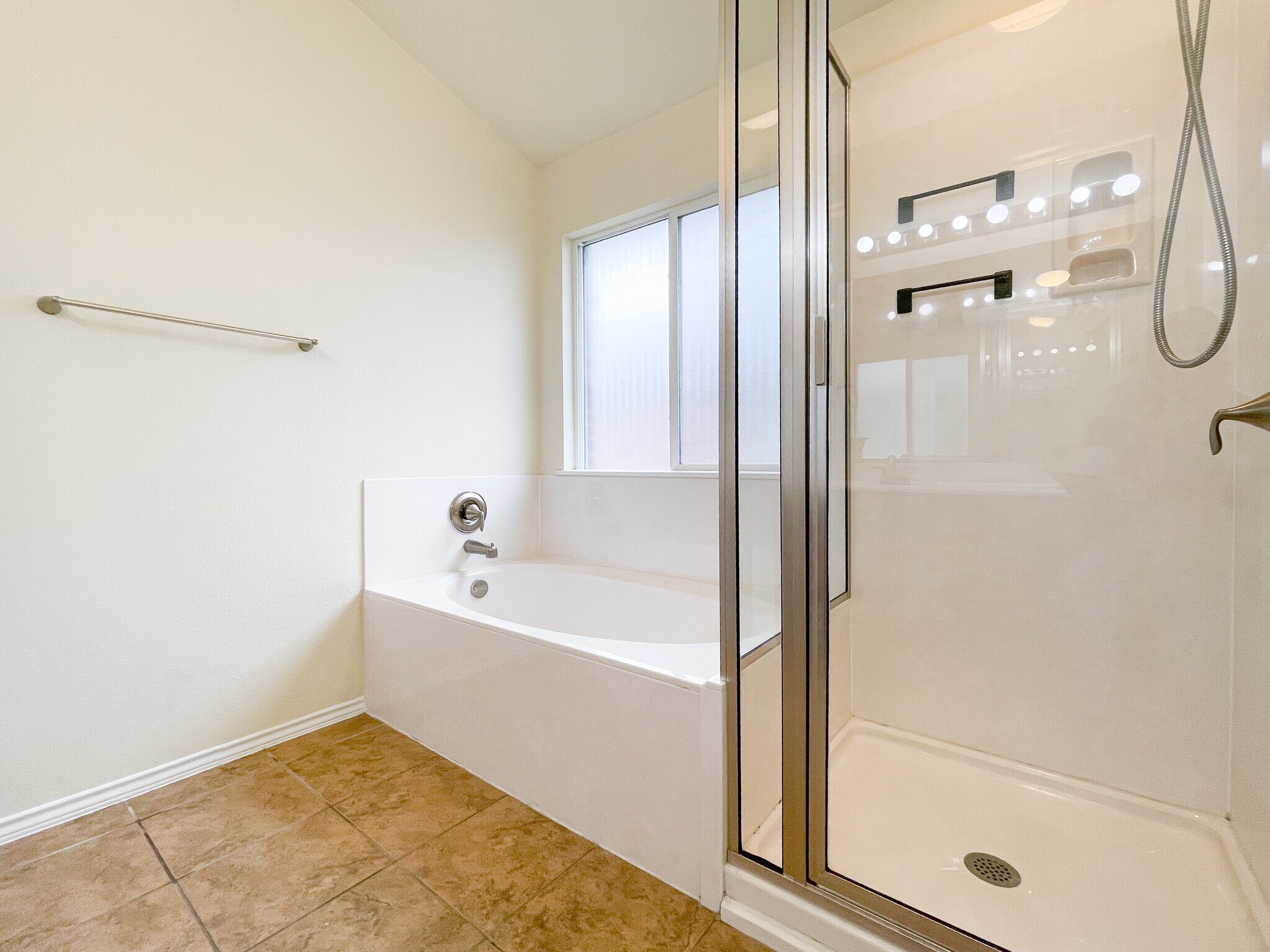 Building Photo - 6632 Burling St