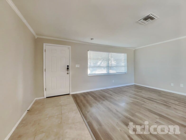 Building Photo - 2166 Timber Ln