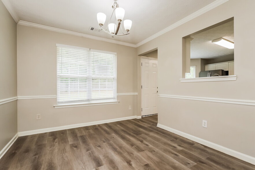 Building Photo - 154 Vinings Dr