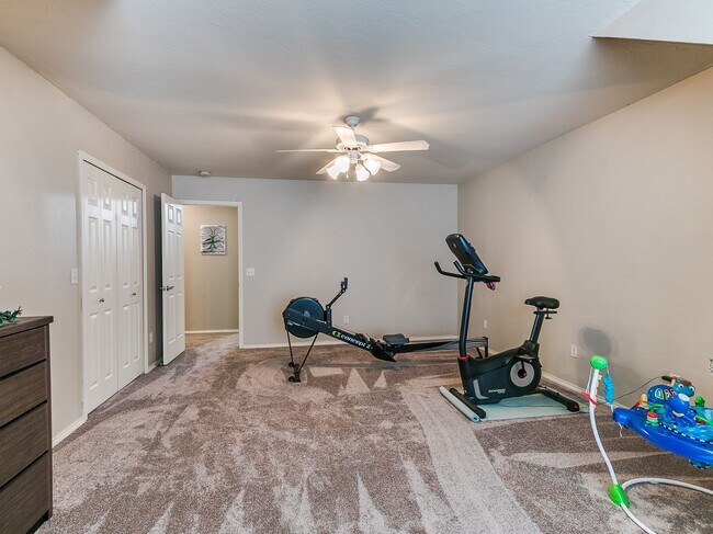 Building Photo - Large 4-Bedroom Home in Edmond Schools