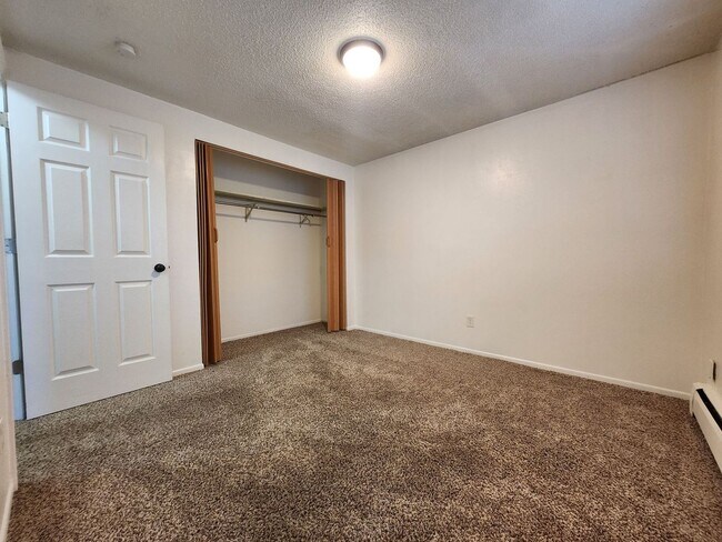 Building Photo - 7140 Alegre Cir