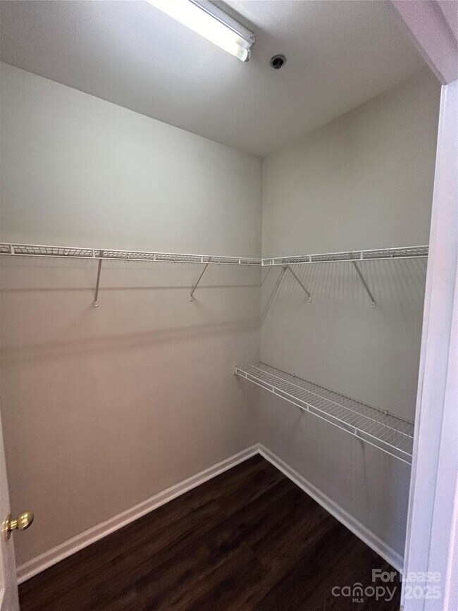 Building Photo - 18605 Ruffner Dr