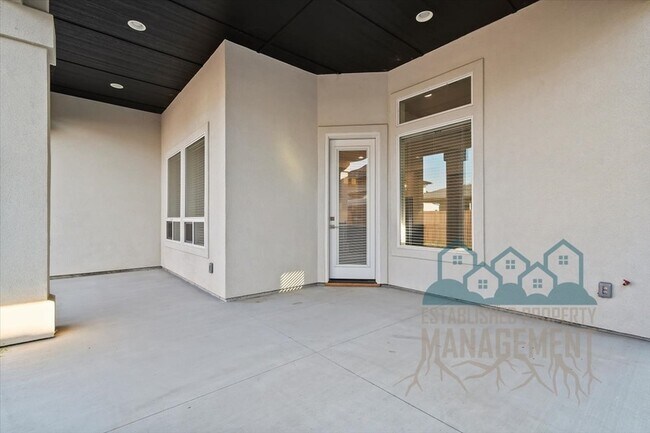 Building Photo - 10399 W Bell Fountain Dr