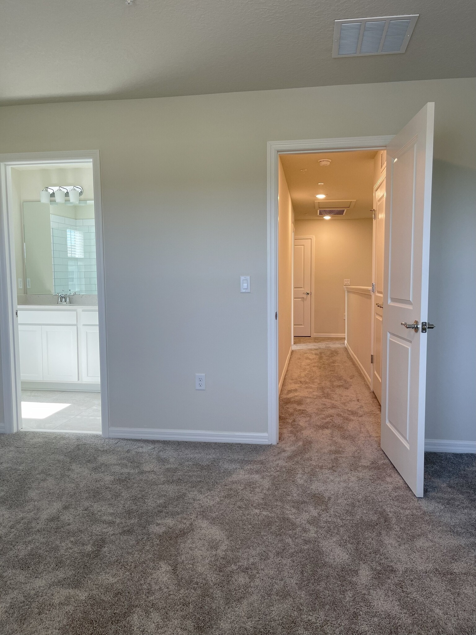 Building Photo - 3156 Emerald Acres Ln