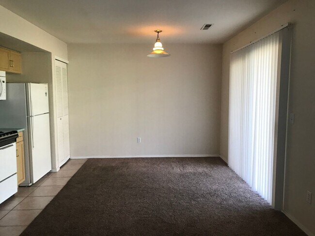 Building Photo - Apartment for Rent in Branson MO: Walk-in at Fall Creek Resort