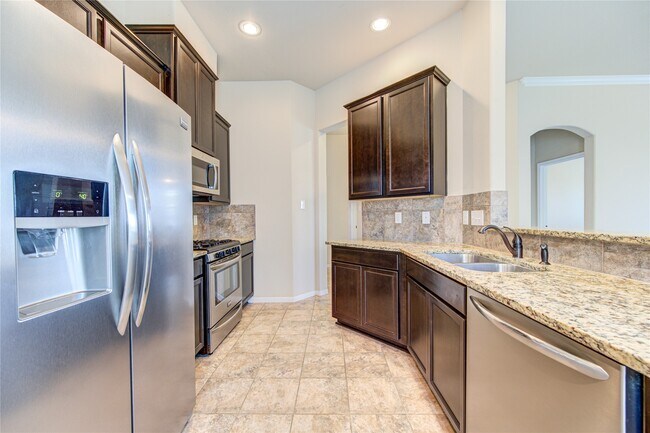 Building Photo - 23022 Silver Linden Ct