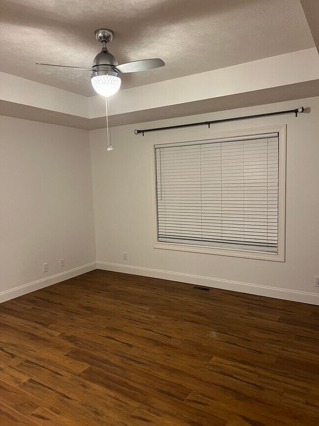 Building Photo - Galloway District RENTAL!  3-Bed, 2-Bath, 2-Car Garage