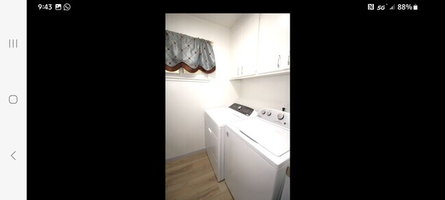 Building Photo - 2528 Silsby Ave