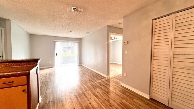 Building Photo - 10263 Gandy Blvd N