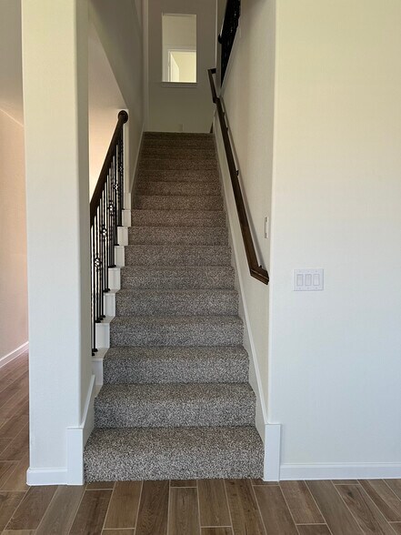Building Photo - 1243 Mill Pl