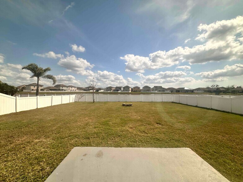 Building Photo - 4441 Lindever Ln