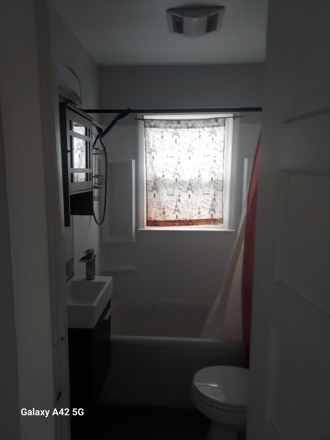 Building Photo - 735 W Bridger St