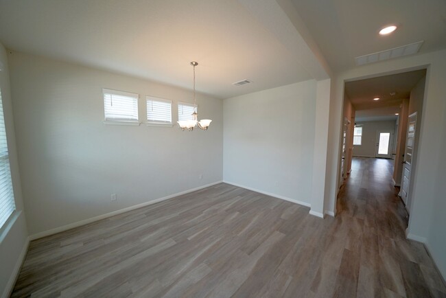 Building Photo - Gorgeous Like-New Home in Asher Place (Sai...