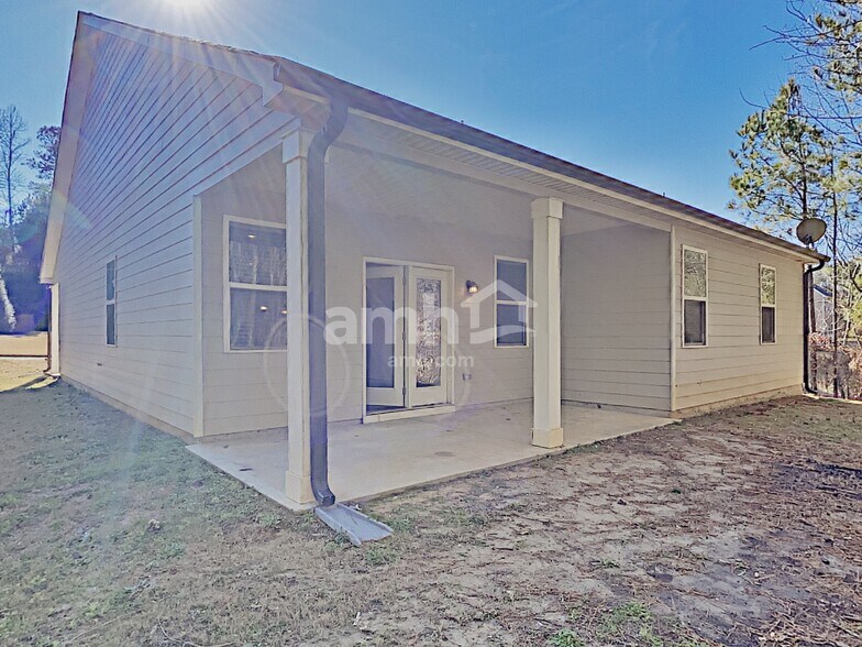 Building Photo - 209 McBee Pl