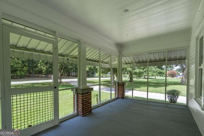 Building Photo - 5380 Guthrie Rd