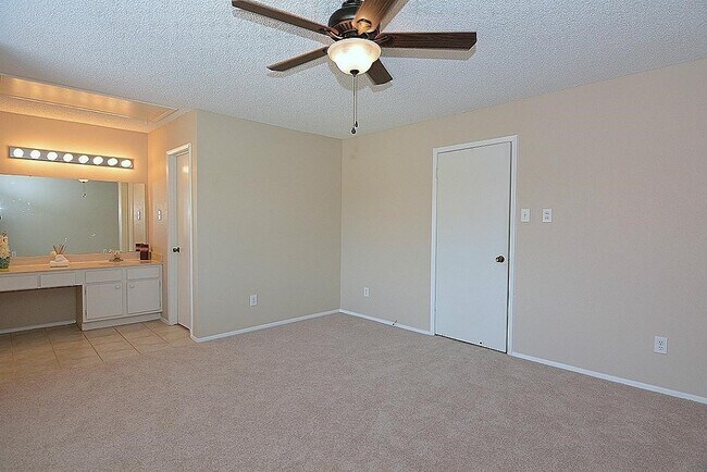 Building Photo - 3168 Windchase Blvd