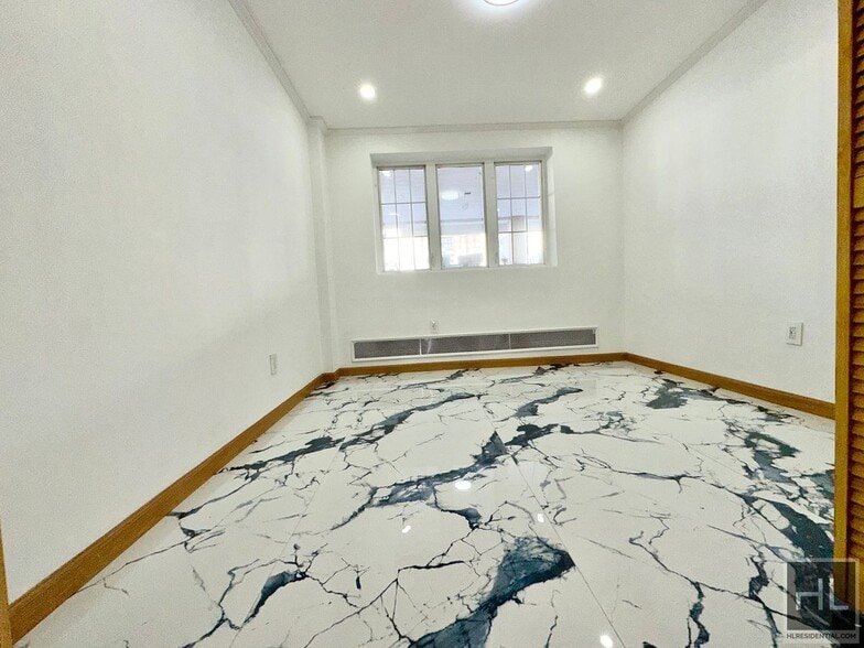 Building Photo - 63 AVENUE