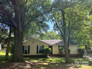 Building Photo - 5921 Falstaff Dr