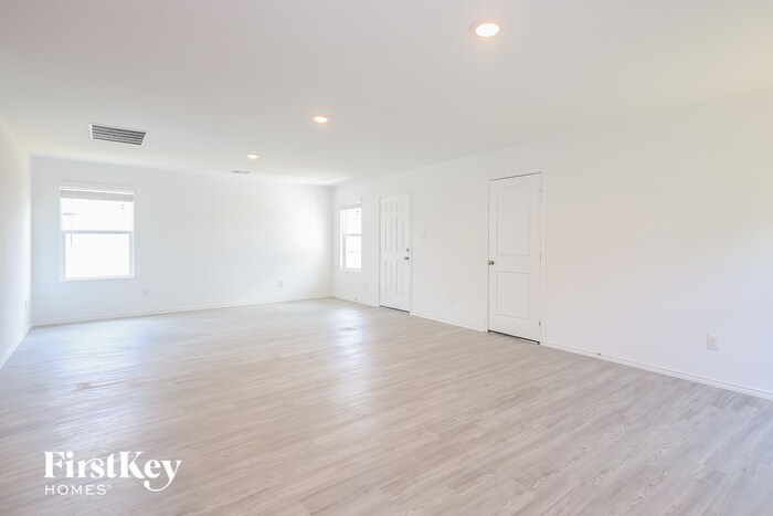Building Photo - 6623 Scarecrow Wy