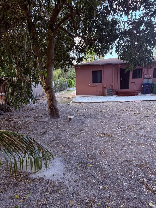 Building Photo - 532 NW 106th St