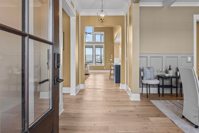 Building Photo - 1201 Askew Trl