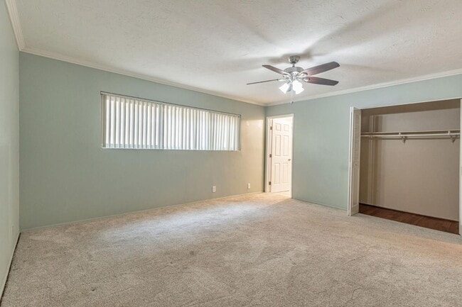 Building Photo - 382 Coronado Ave