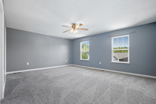 Building Photo - Spacious 4 Bedroom, 2.5 Bathroom home in Morrow, OH!