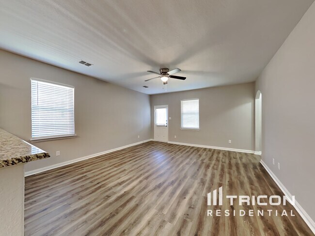 Building Photo - 8975 Blackhaw St