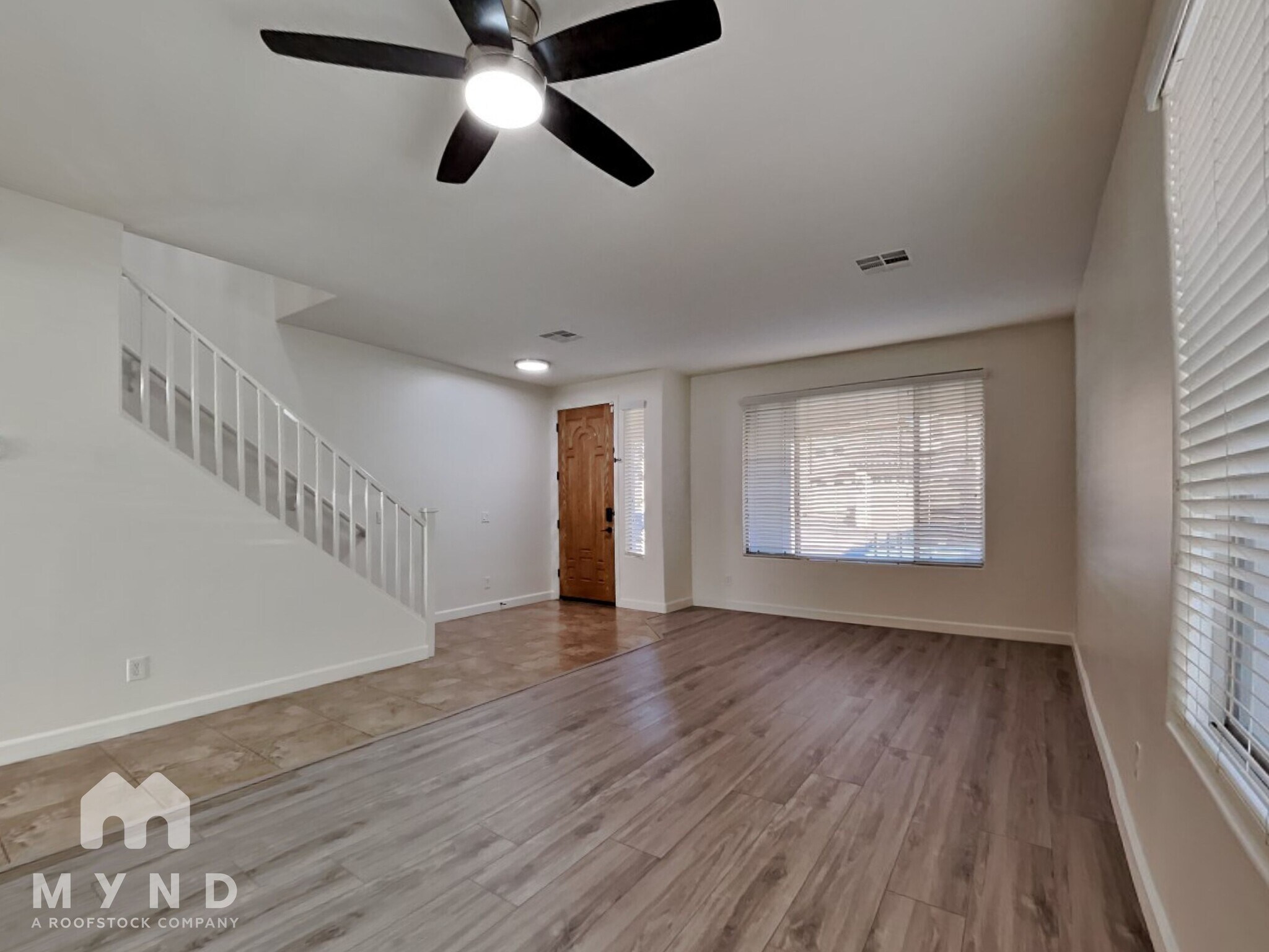 Building Photo - 14535 W Port Royale Ln