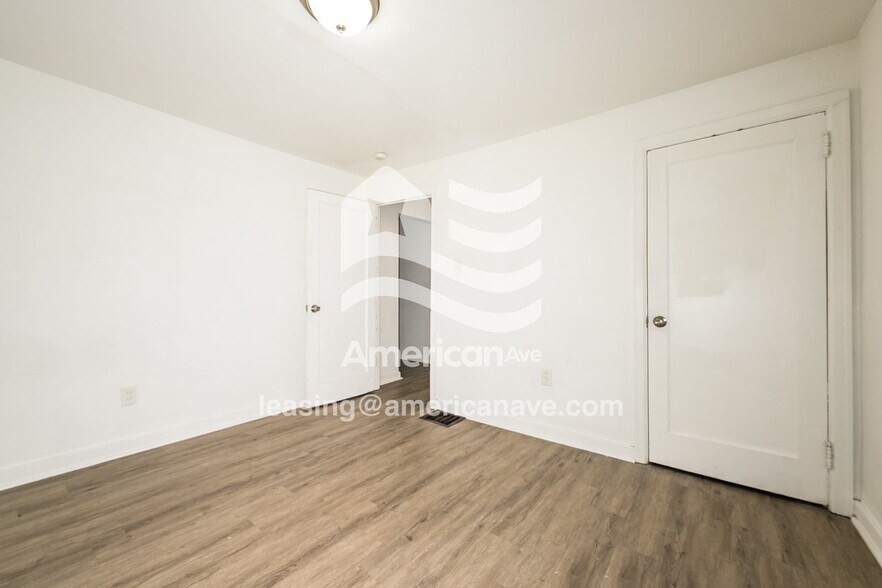 Building Photo - 125 Wilson Dr