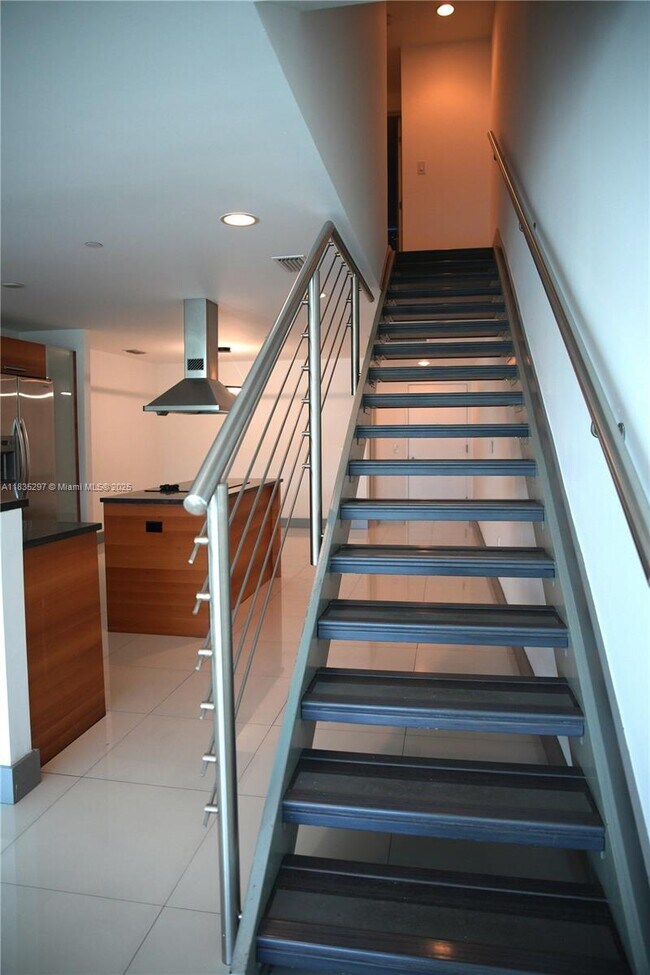 Building Photo - 2950 NE 188th St