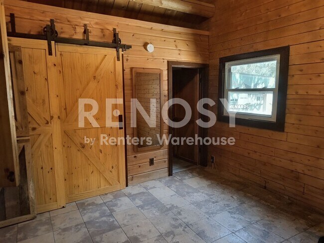 Building Photo - 3BD/2.5BA Home in Elk River Available Now!