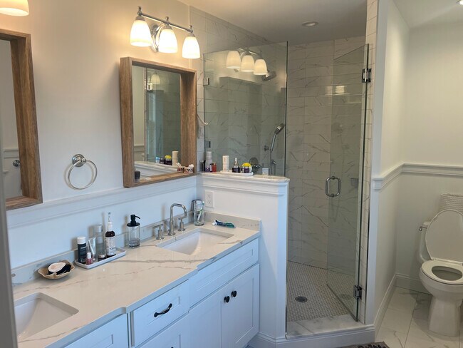 Building Photo - 111-113 Lincoln Ave