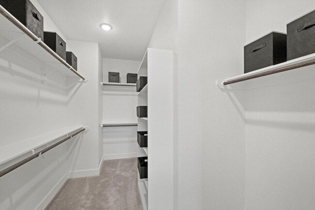 Building Photo - 7630 Redbud Orch Rd